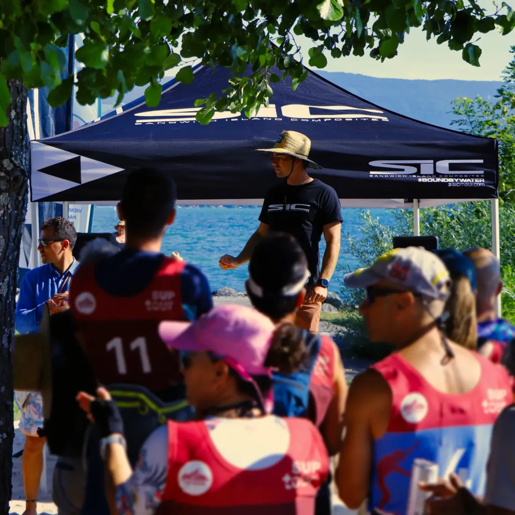 Ludovic Teulade lors du briefing de la Y-Plage Summer Race